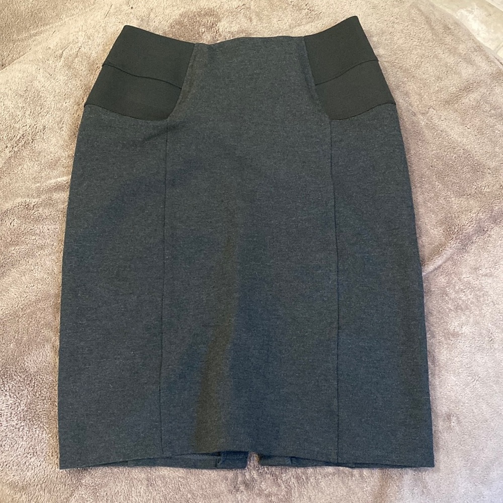Calvin Klein pencil skirt✏️